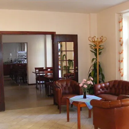 Continental Hotel 3*